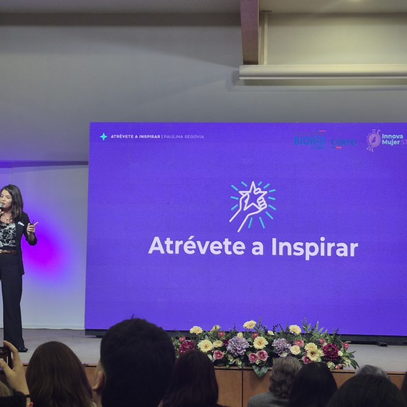 Teresita Herrera en la audiencia de Innova Mujer STEM 2025